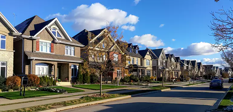 Why Choose Us for Selling Your Foreclosed House in Phoenix, AZ?